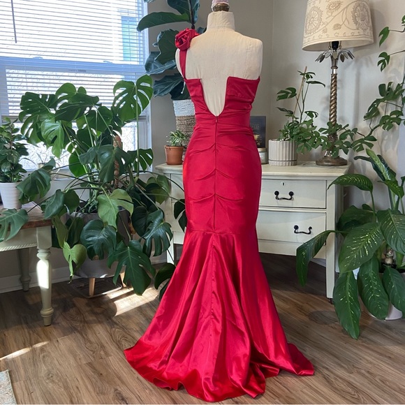 Blondie Nites Red Mermaid Prom Dress - Size 1 - Picture 4 of 16